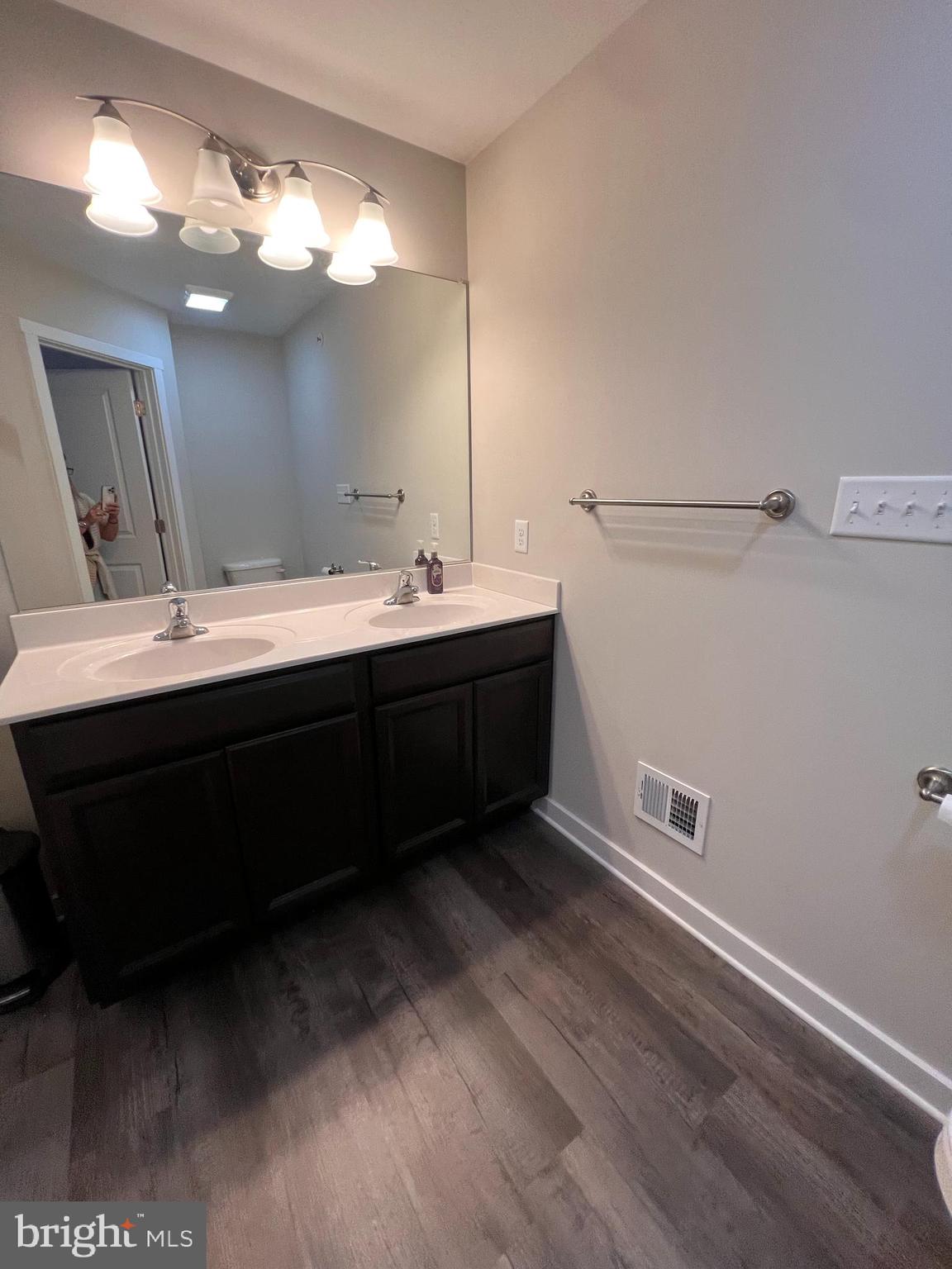 COMMUNITIES OF BURWELL - Residential Lease