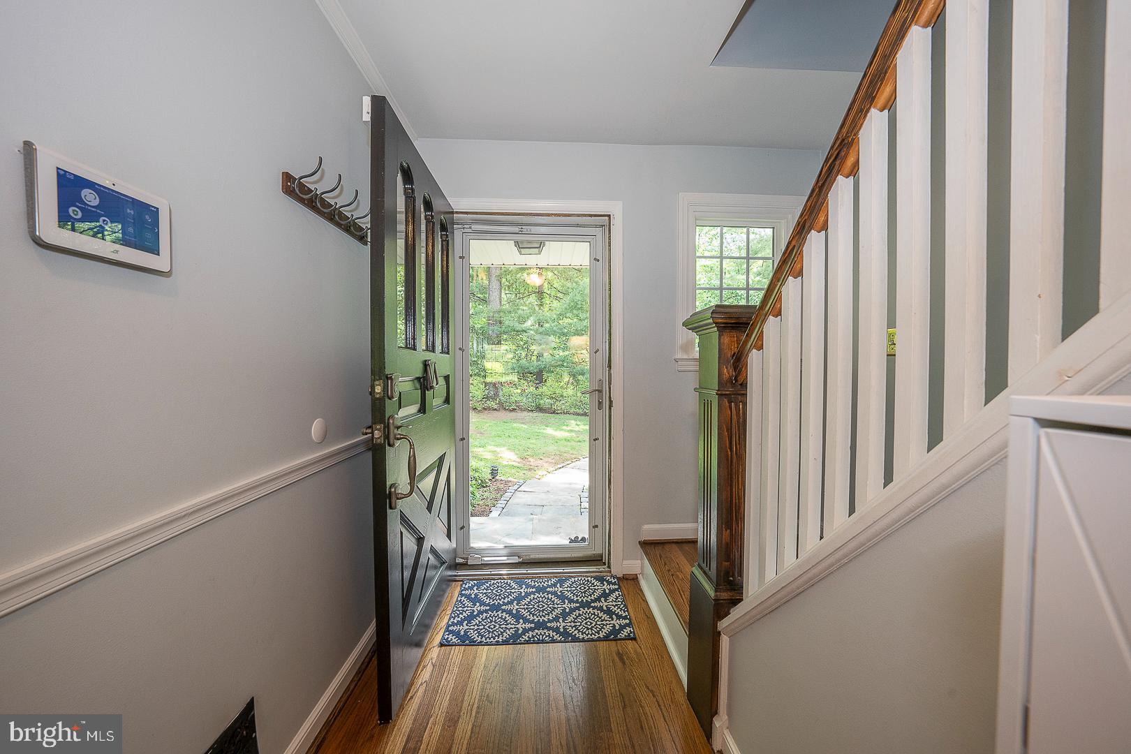 COLONIAL VILLAGE - Residential