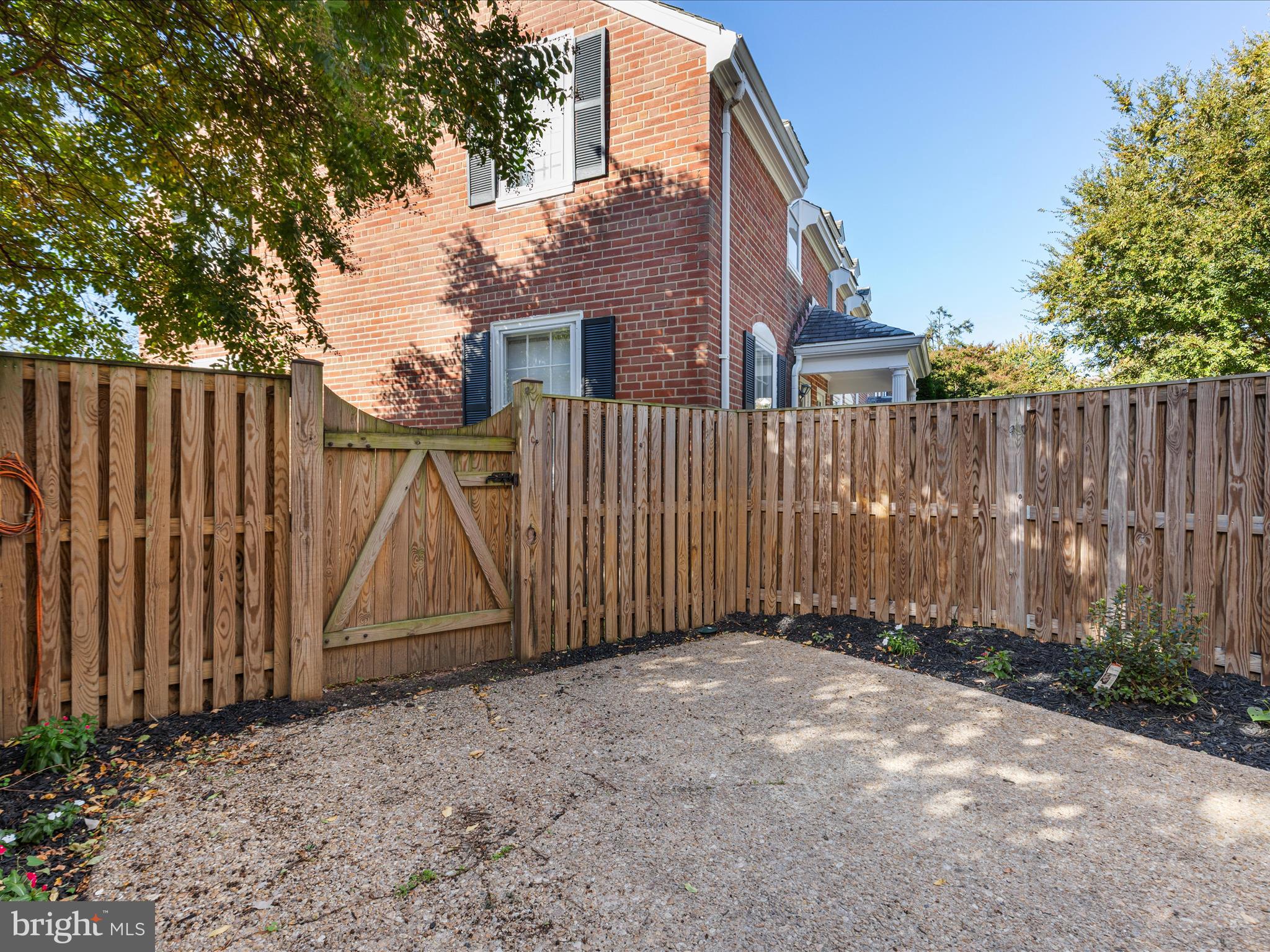 FAIRLINGTON MEADOWS - Residential