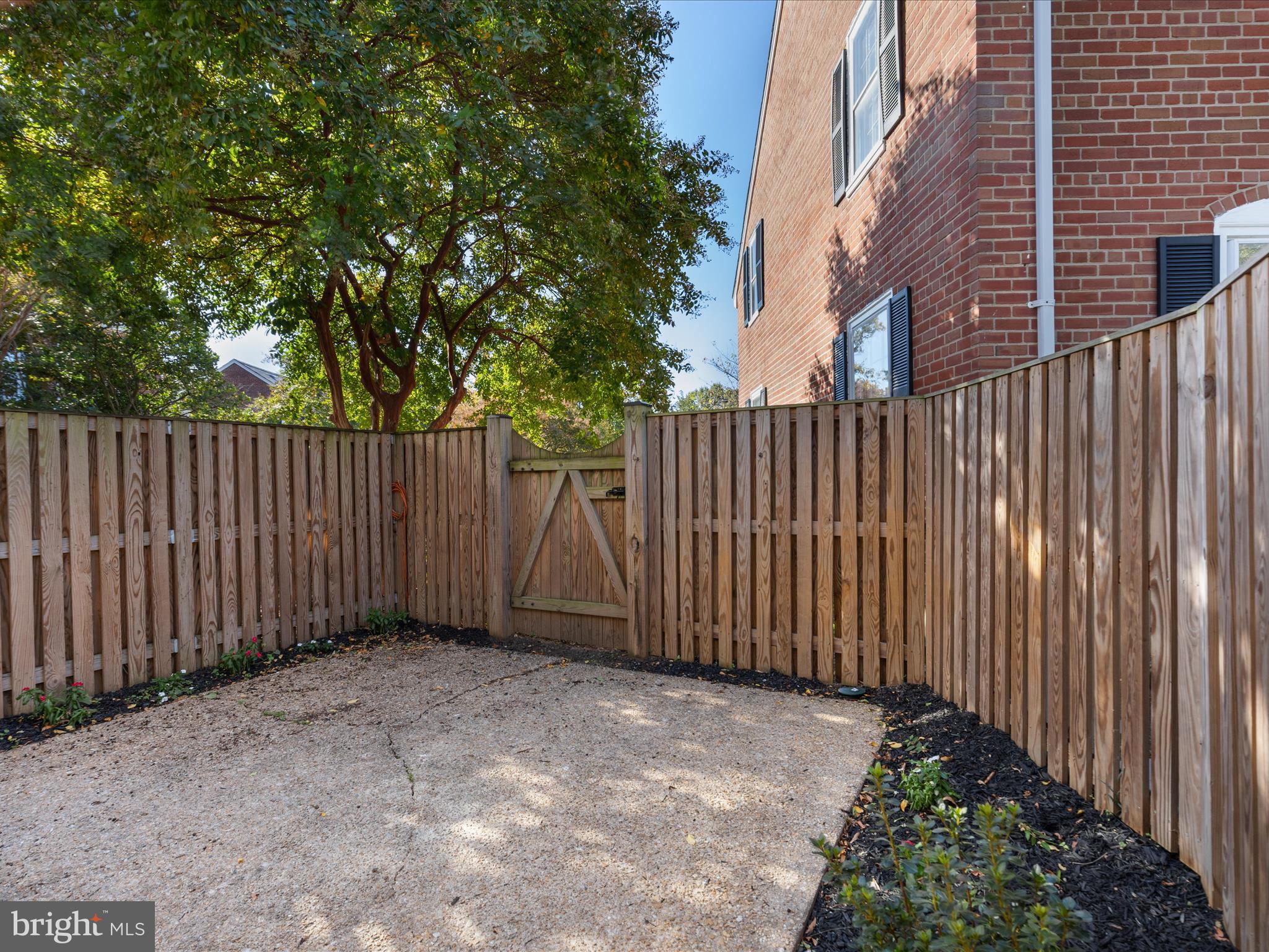 FAIRLINGTON MEADOWS - Residential