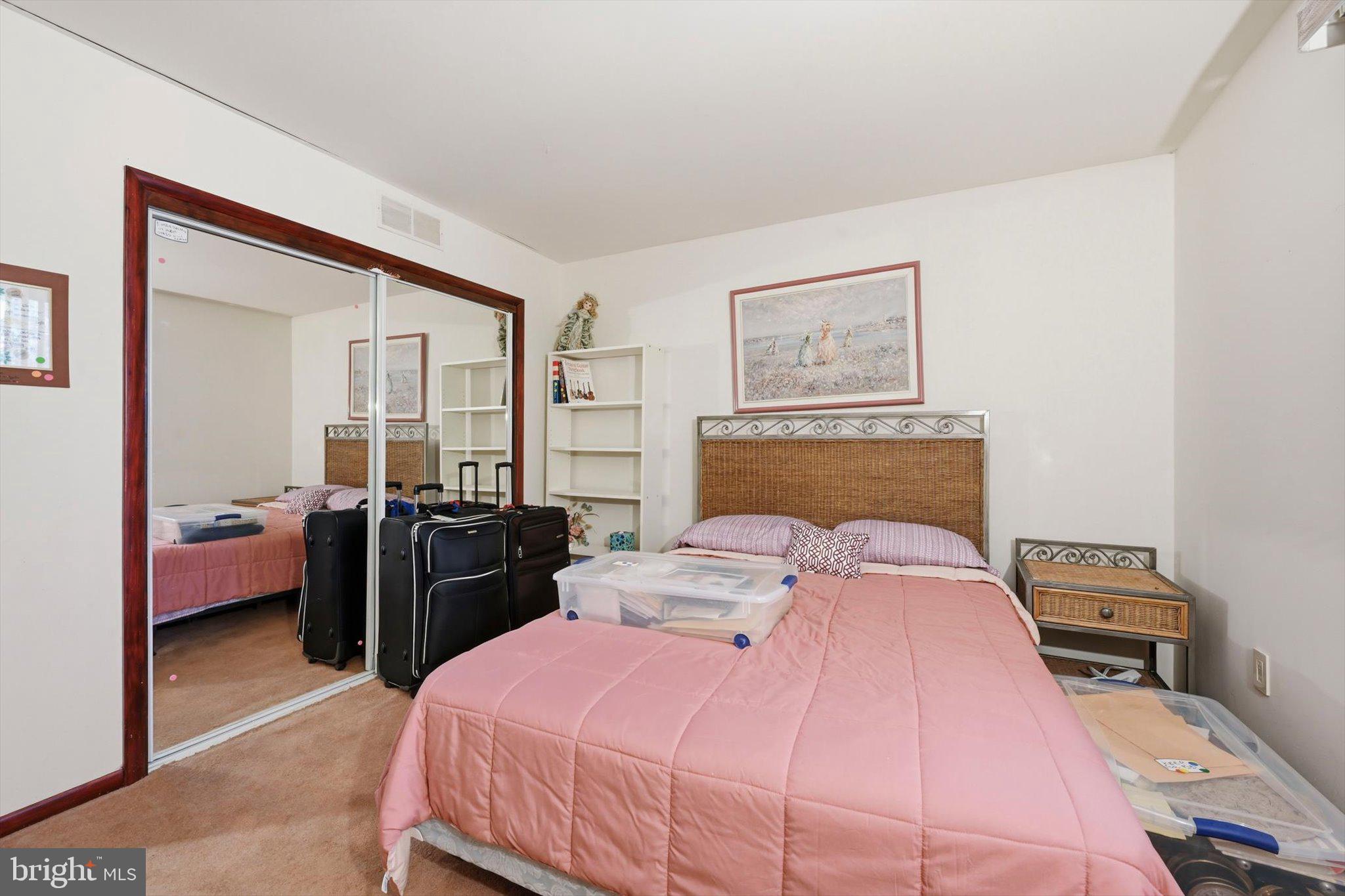 WELLINGTON DOWNES - Residential