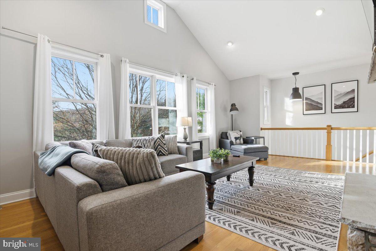 LAURELWOODS II - Residential