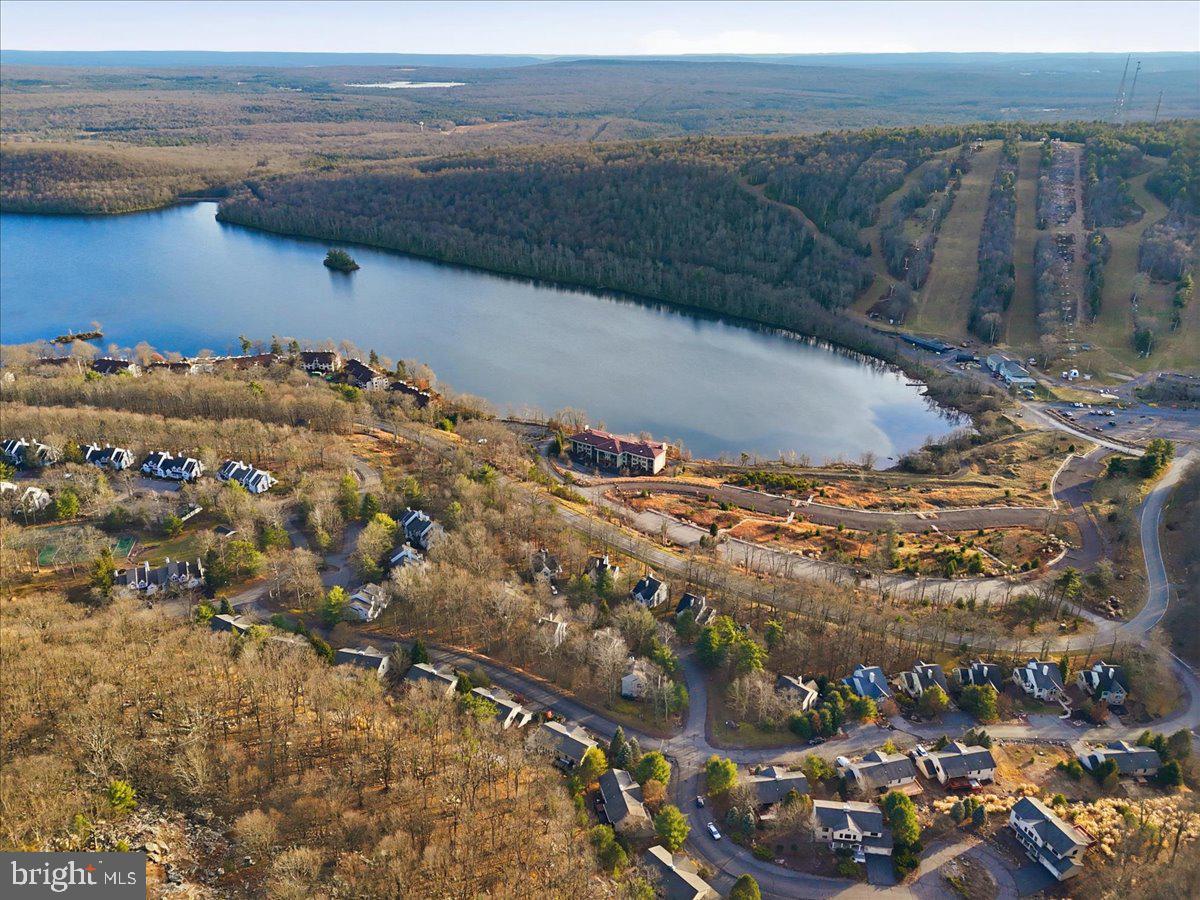 LAURELWOODS II - Residential