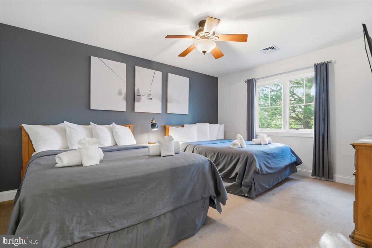 LAURELWOODS II - Residential