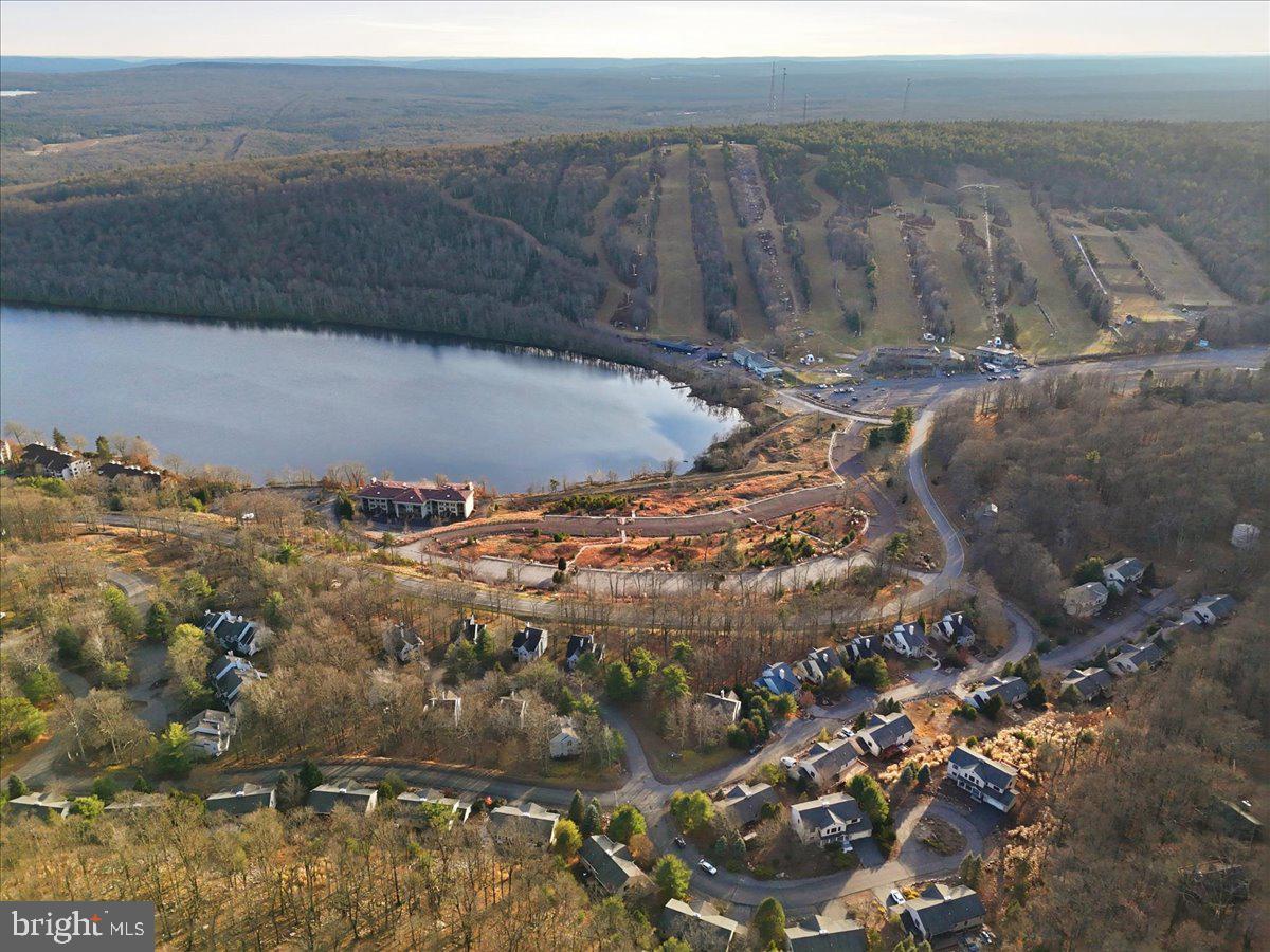 LAURELWOODS II - Residential