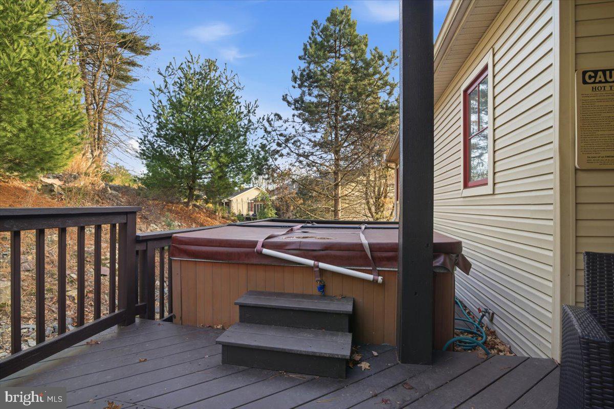LAURELWOODS II - Residential