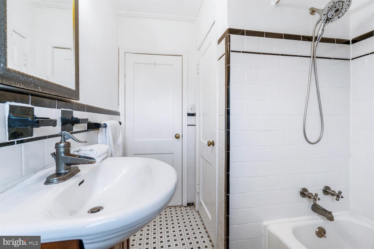 RIDGELEIGH - Residential