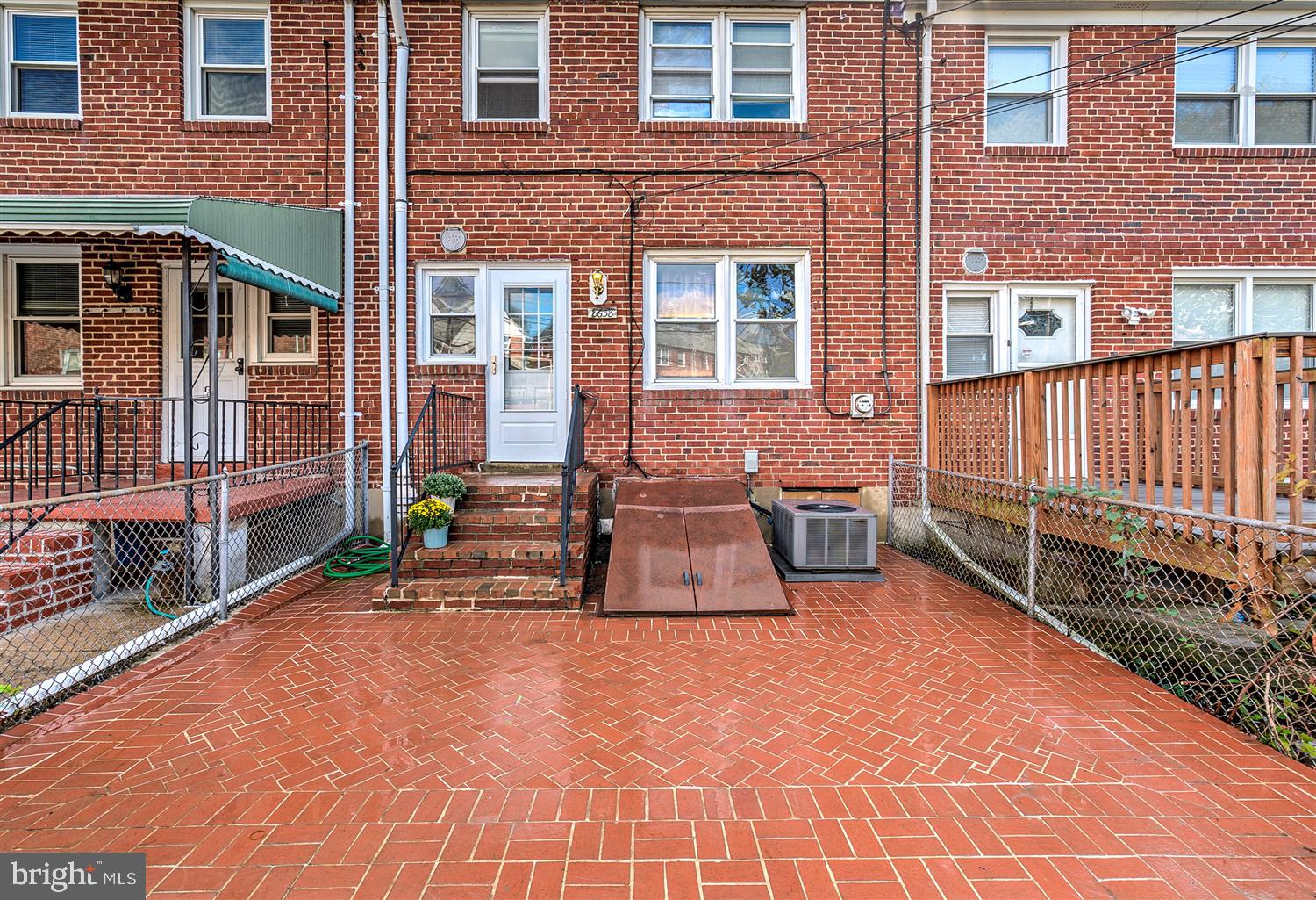 RIDGELEIGH - Residential