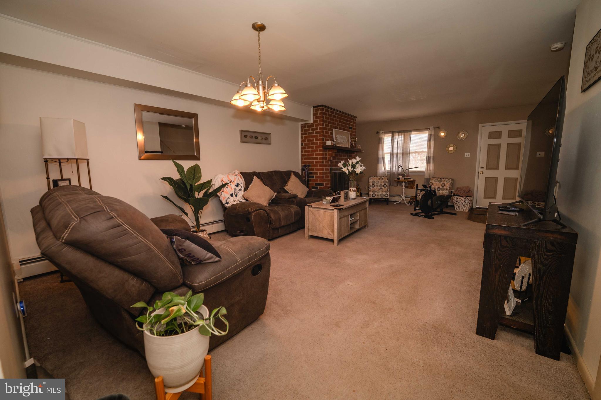 WALNUT RIDGE ESTS - Residential