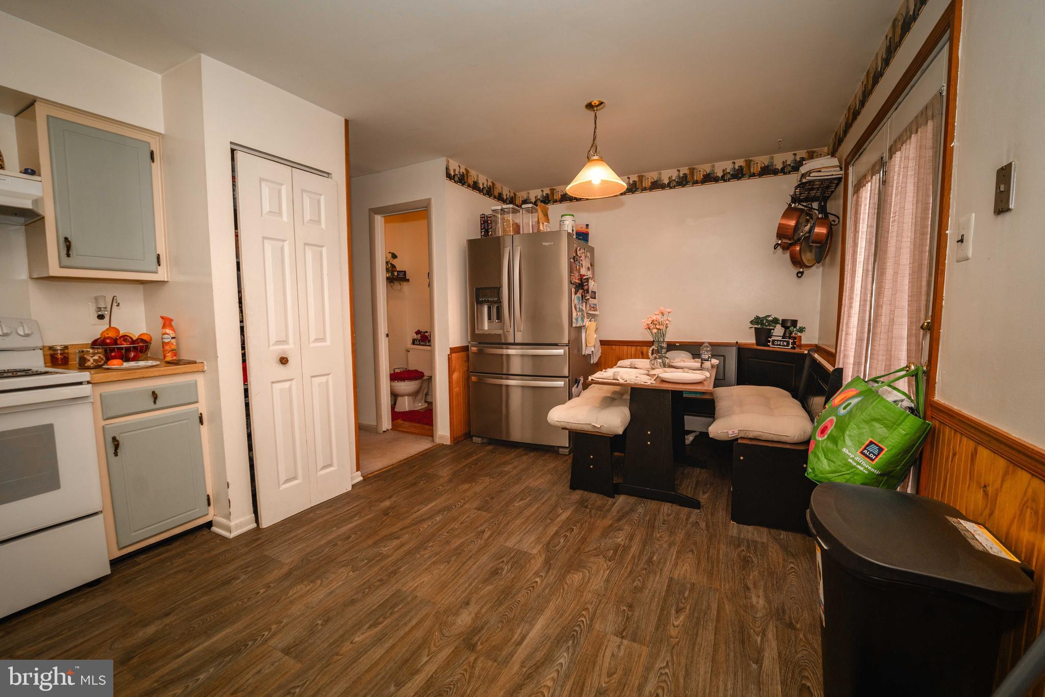 WALNUT RIDGE ESTS - Residential