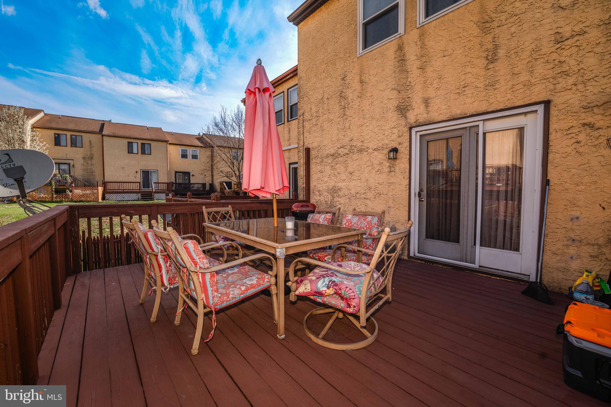 WALNUT RIDGE ESTS - Residential