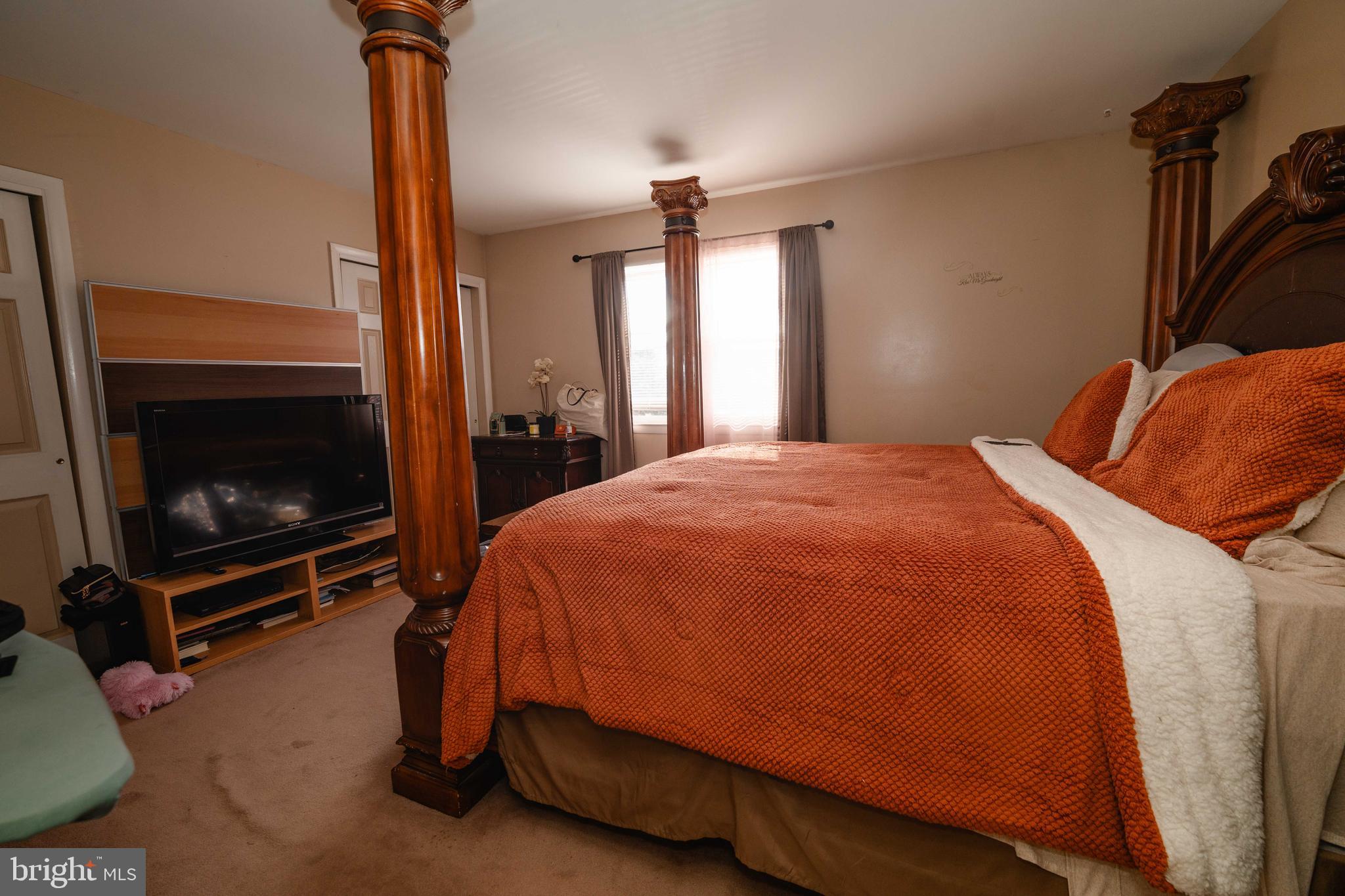 WALNUT RIDGE ESTS - Residential