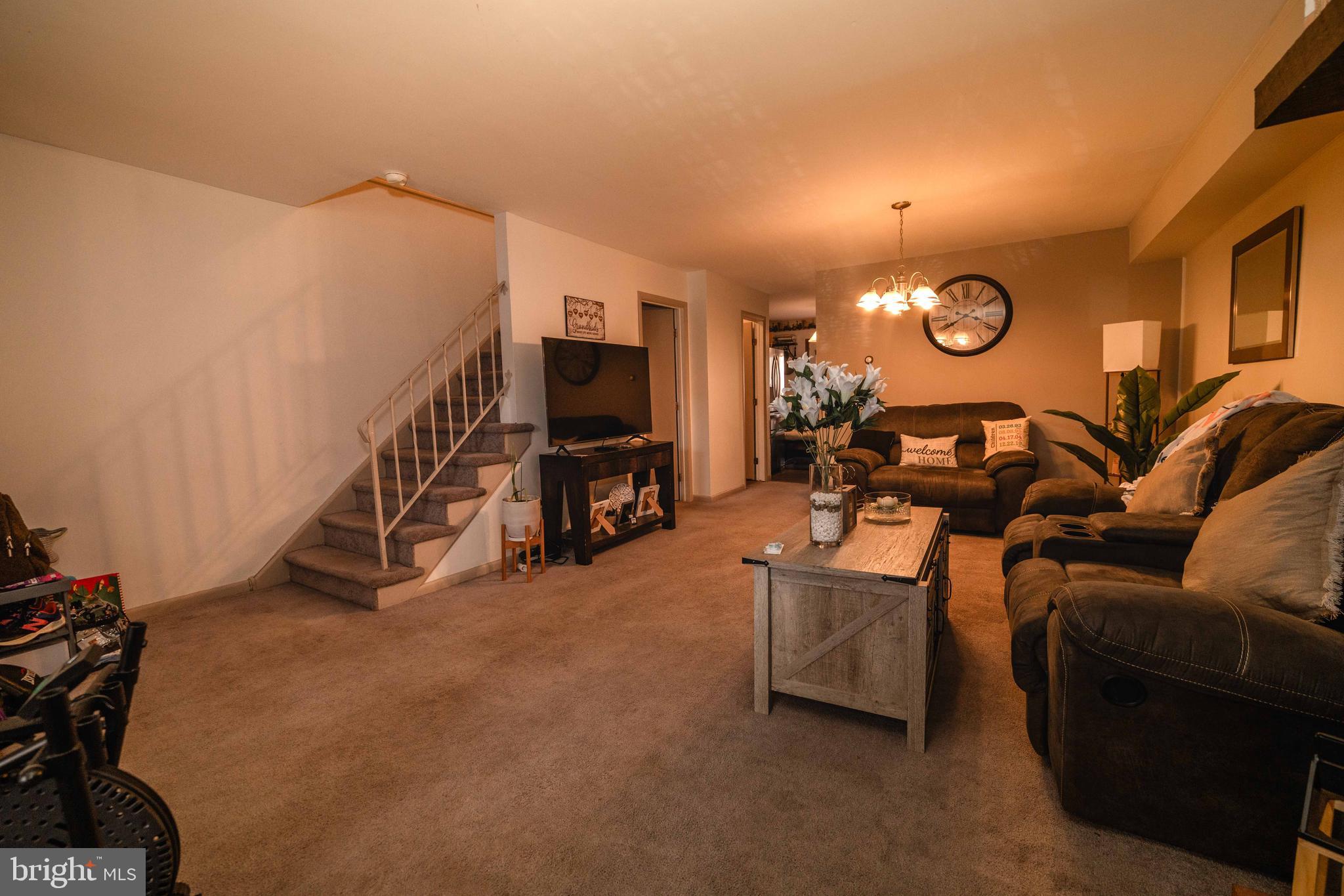 WALNUT RIDGE ESTS - Residential