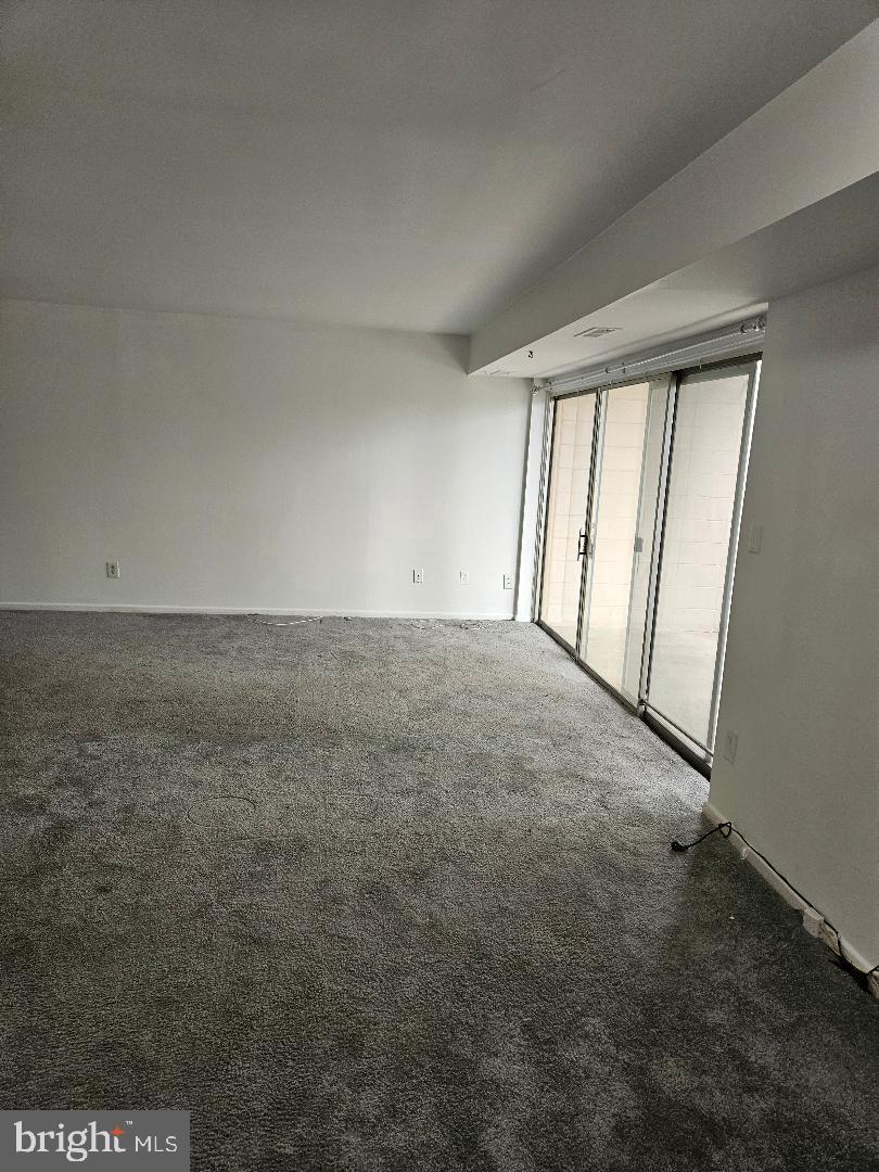 FRENCHMANS CREEK - Residential Lease