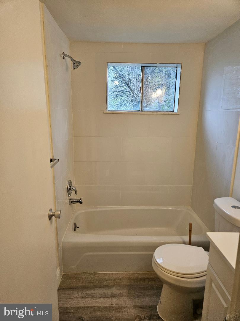 FRENCHMANS CREEK - Residential Lease