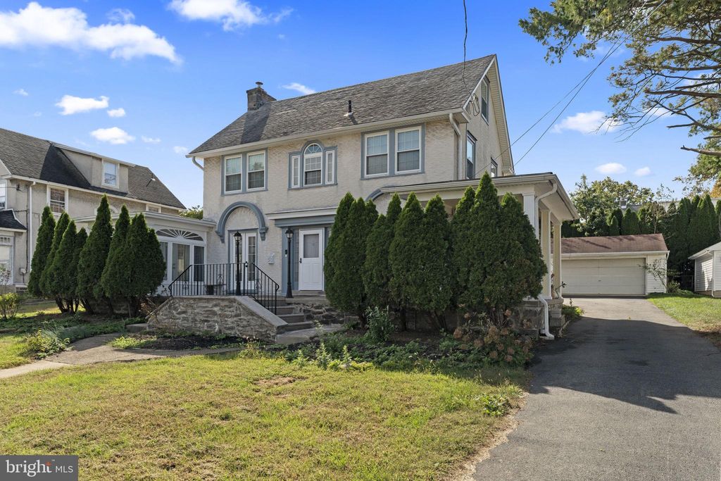 Photo of 824 Lindale Avenue, DREXEL HILL, PA 19026 (MLS # PADE2102354)