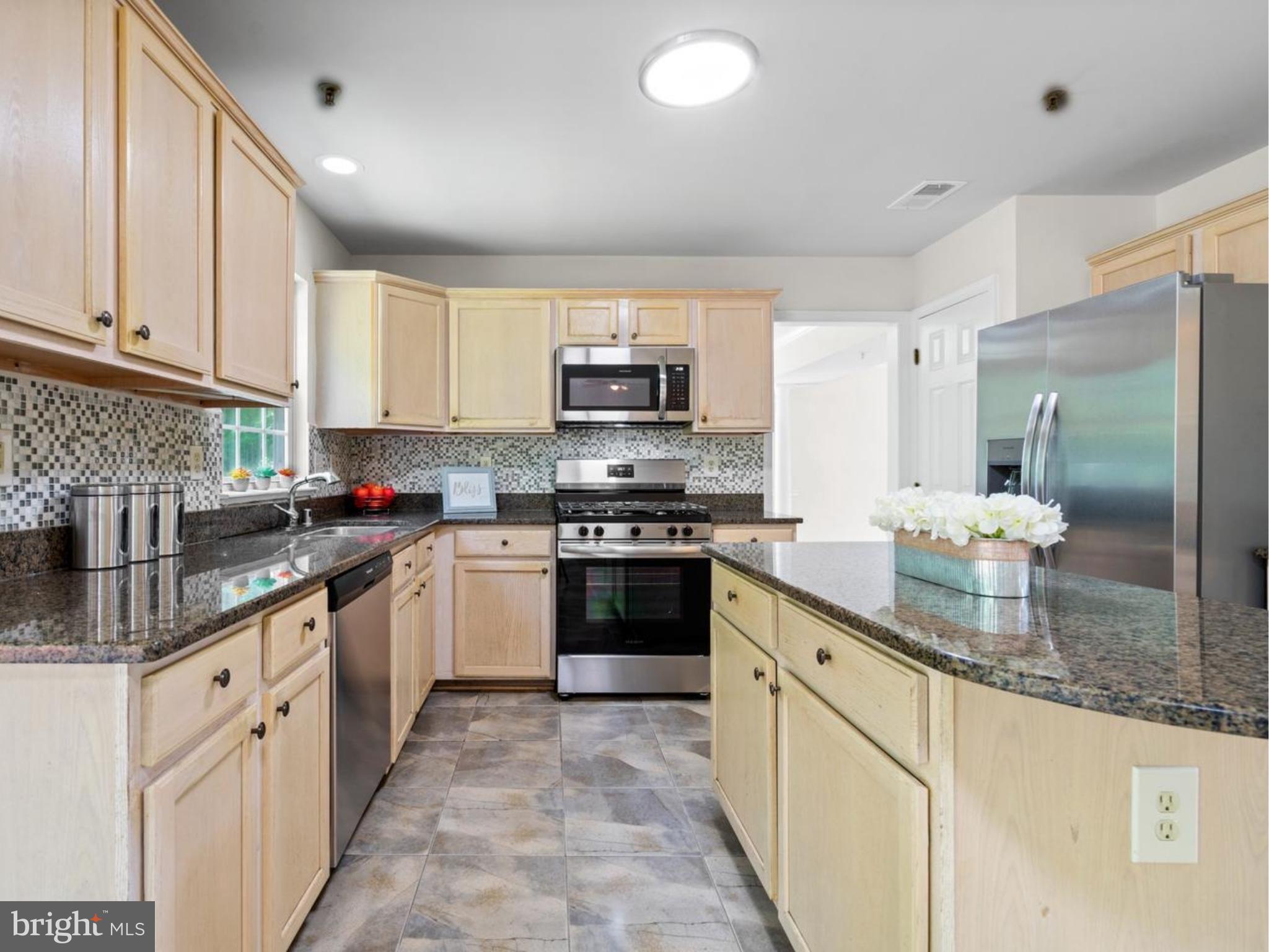 WOOD POINTE - Residential