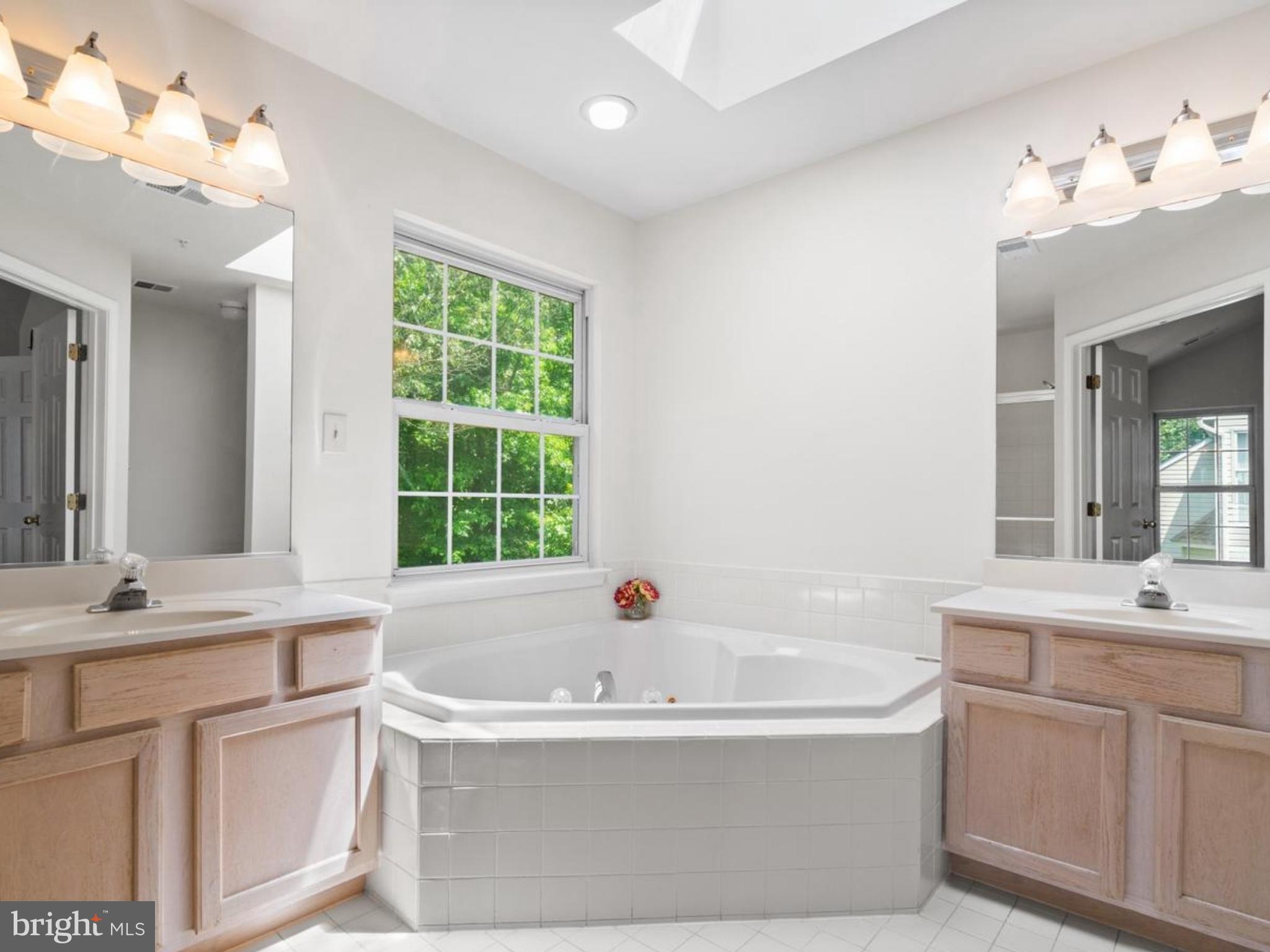 WOOD POINTE - Residential