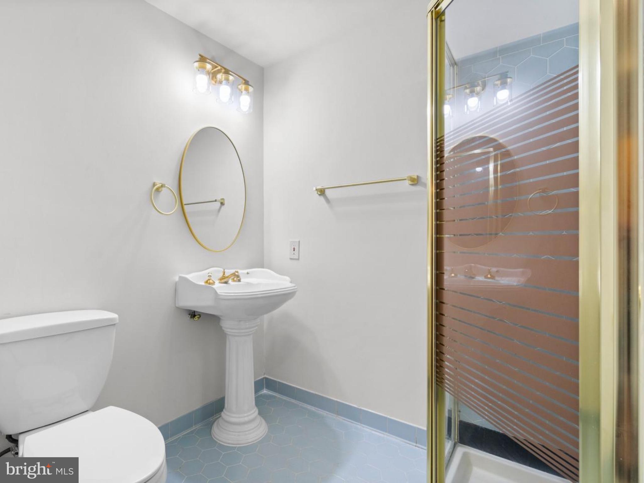 WOOD POINTE - Residential