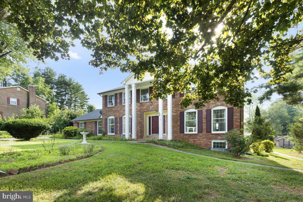 FULTON ESTATES - Residential