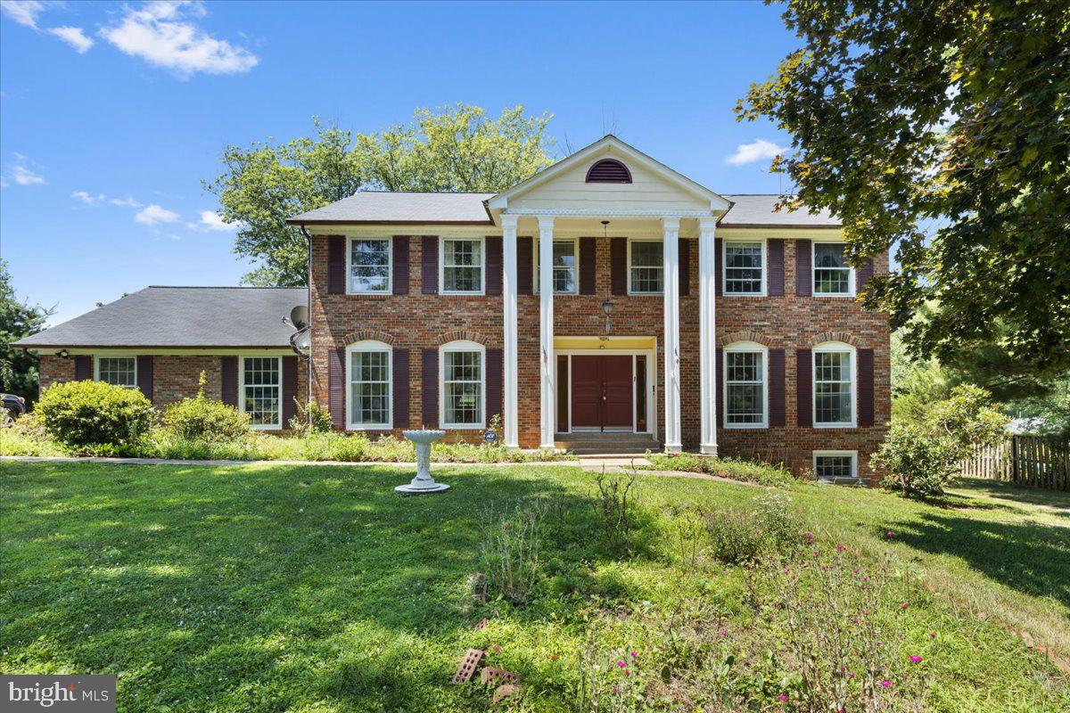 FULTON ESTATES - Residential