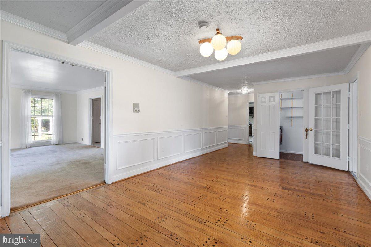 FULTON ESTATES - Residential