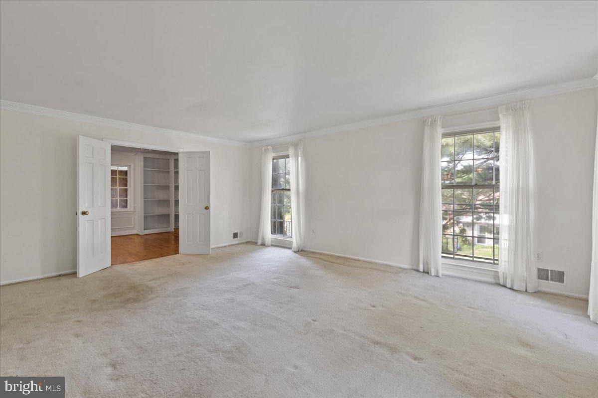 FULTON ESTATES - Residential