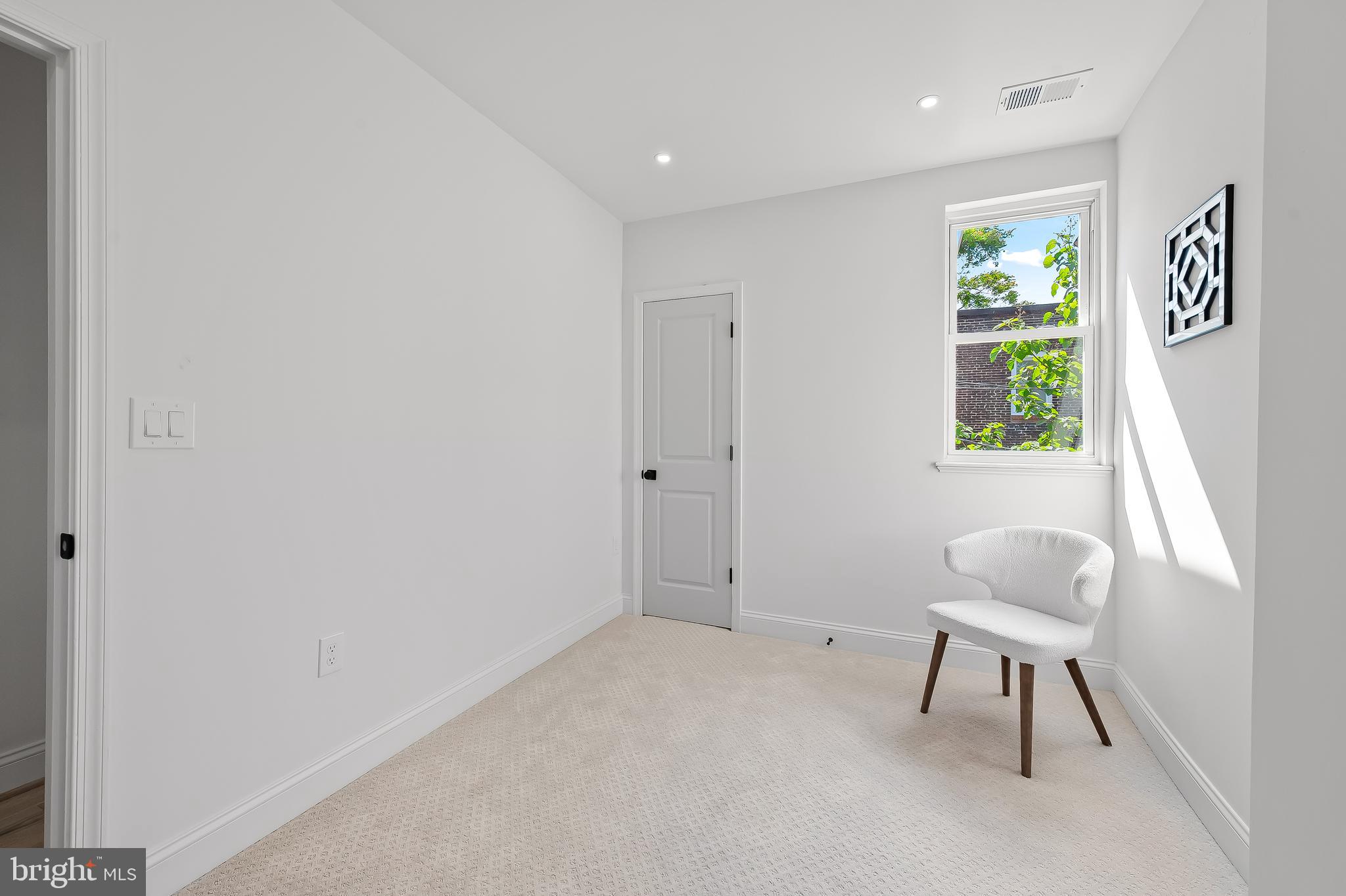 SANDTOWN-WINCHESTER - Residential