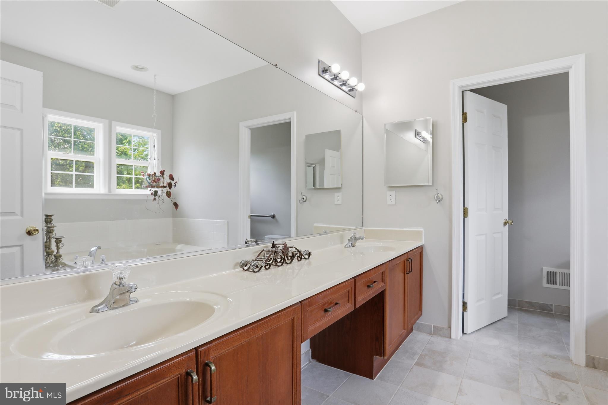 WAVERLY VIEW SUBDIVISION - Residential