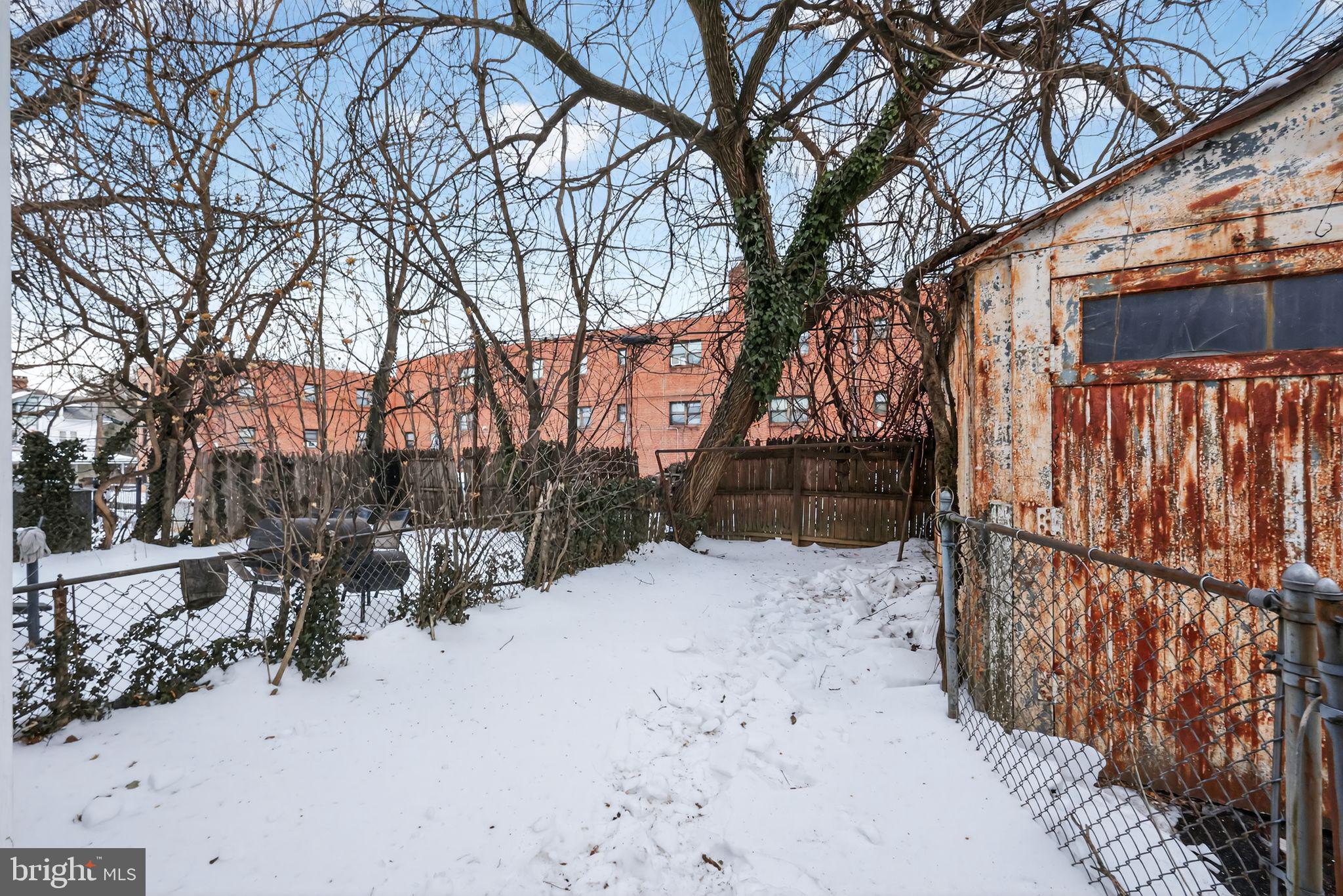 GERMANTOWN - Residential