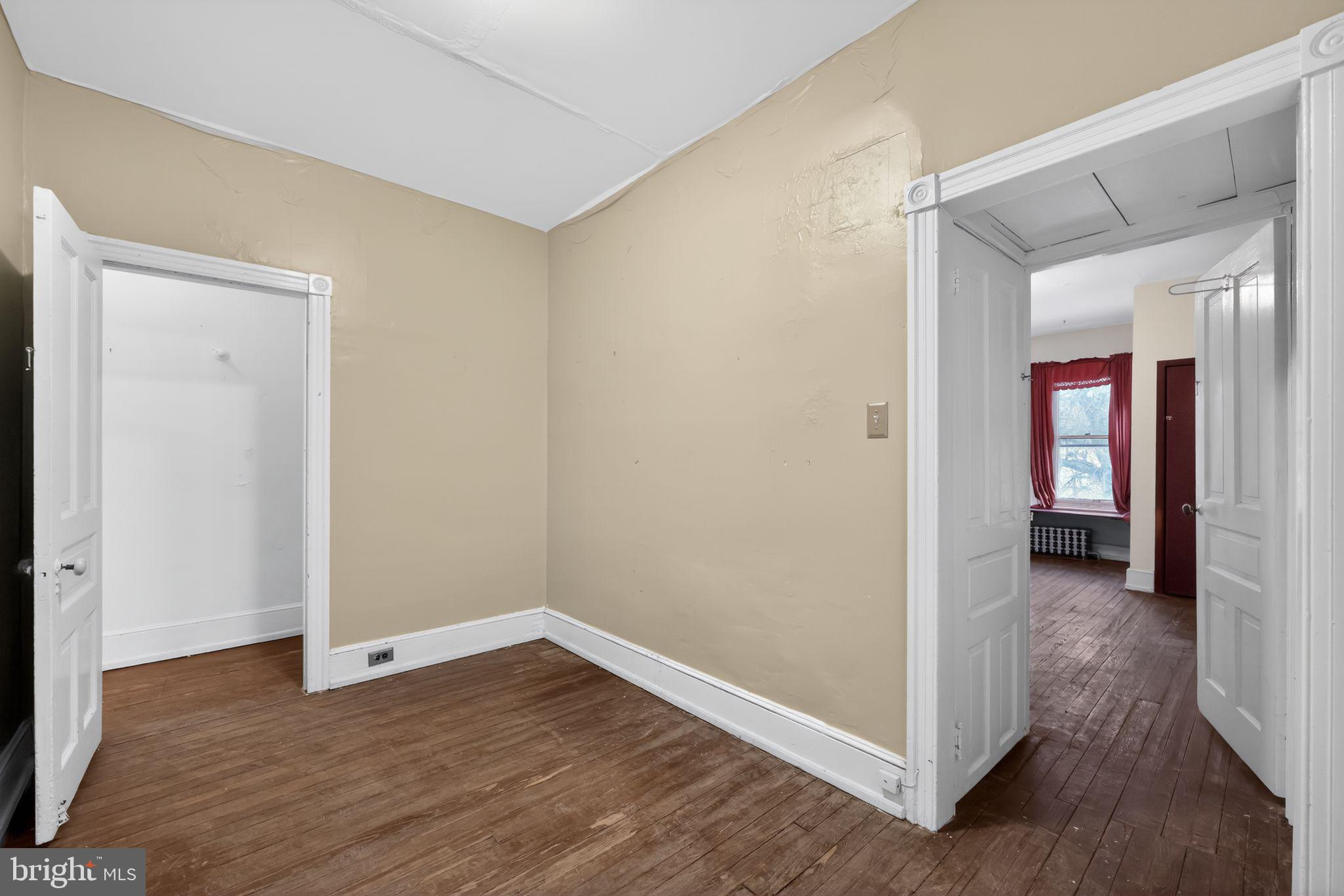 GERMANTOWN - Residential