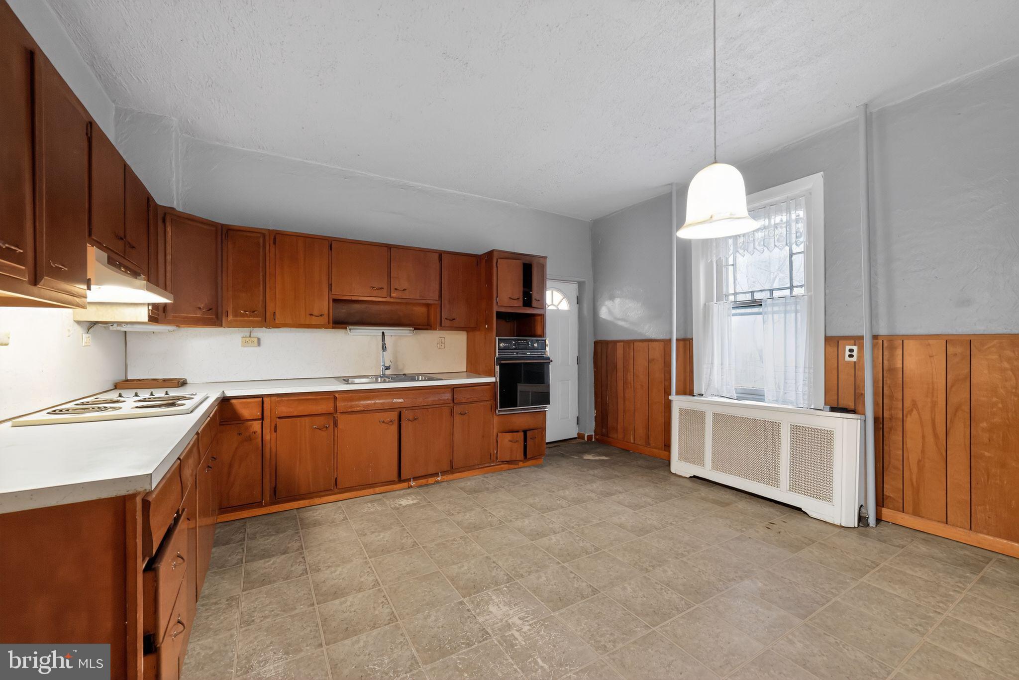 GERMANTOWN - Residential