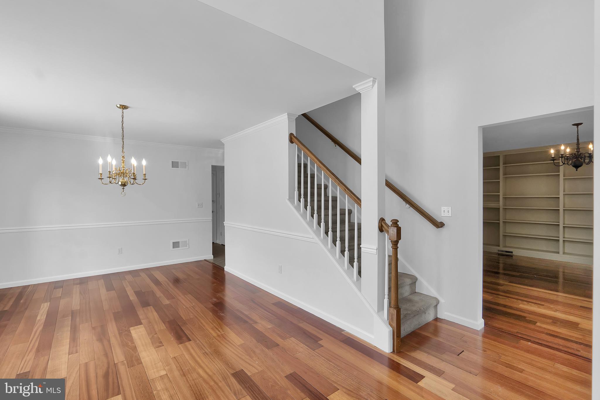 ROLLING MEADOWS - Residential