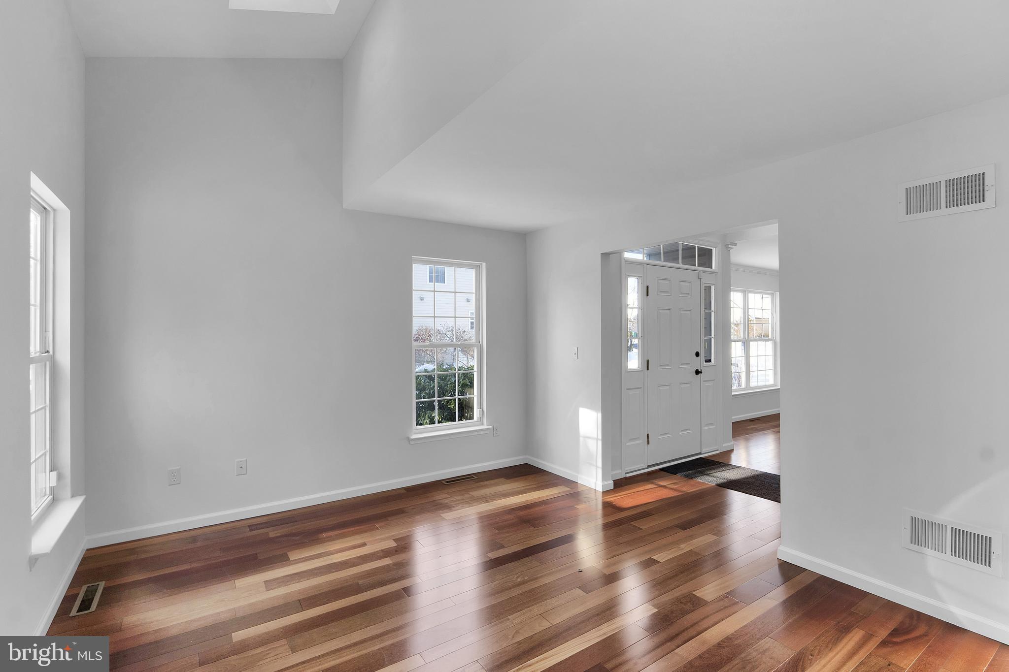 ROLLING MEADOWS - Residential