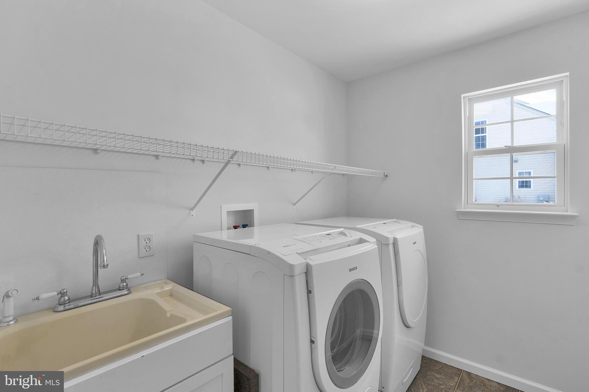 ROLLING MEADOWS - Residential