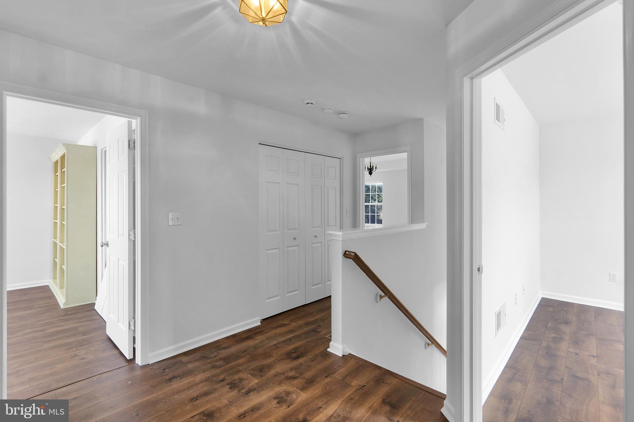 ROLLING MEADOWS - Residential