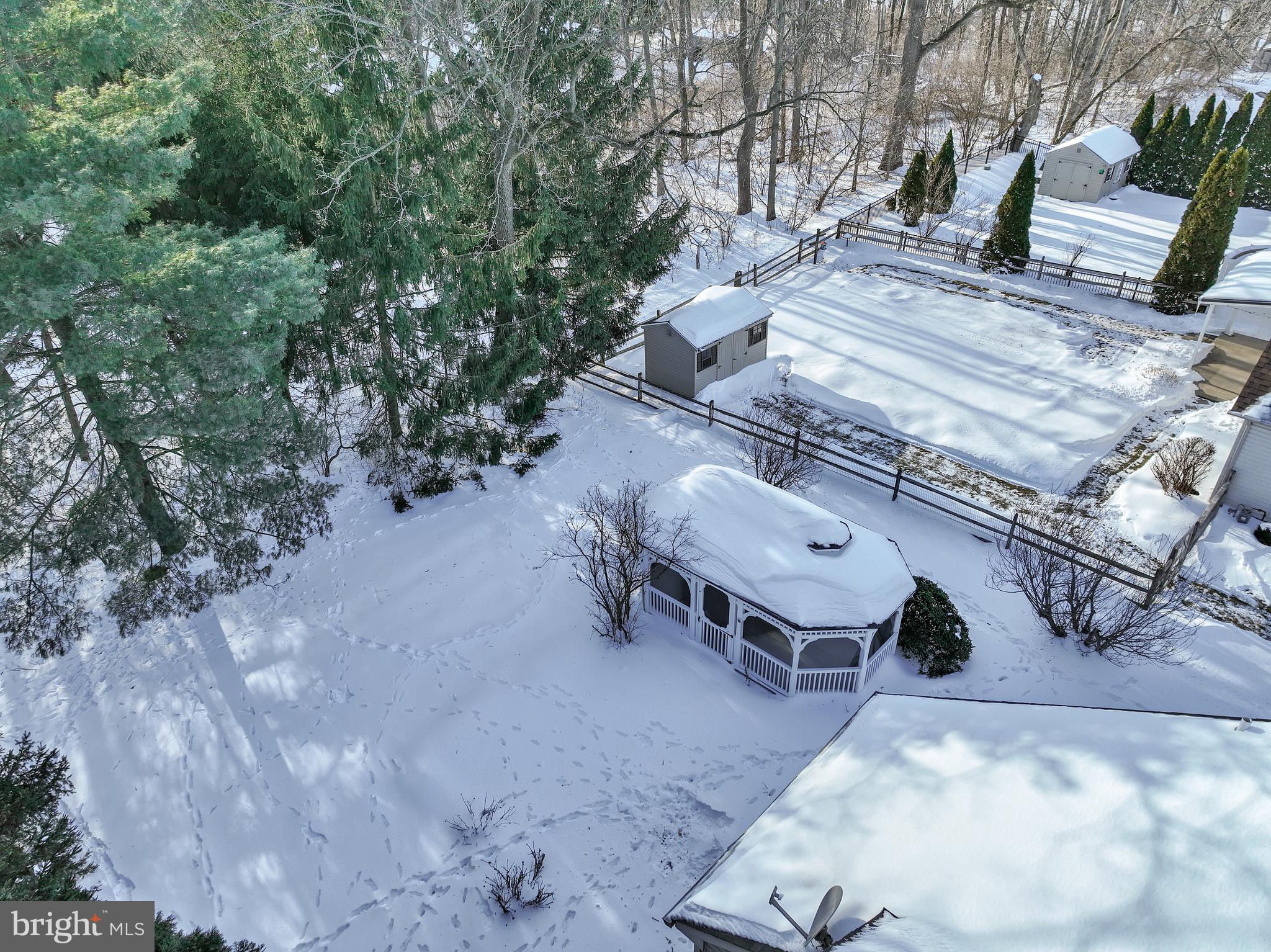 ROLLING MEADOWS - Residential