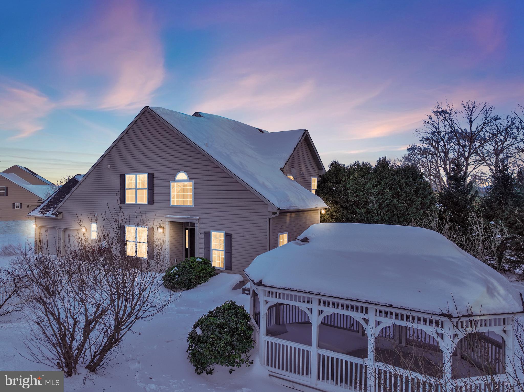 ROLLING MEADOWS - Residential