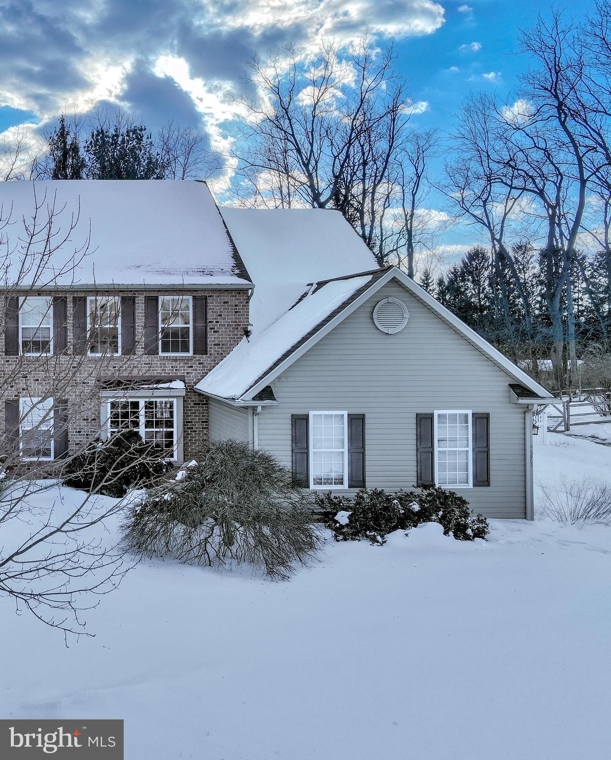 ROLLING MEADOWS - Residential