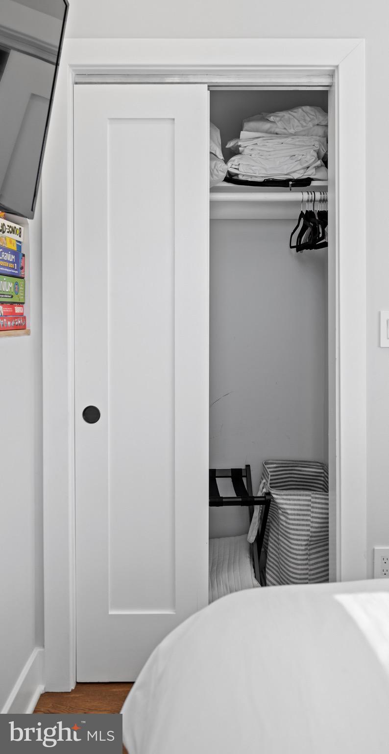 H STREET CORRIDOR - Residential Income