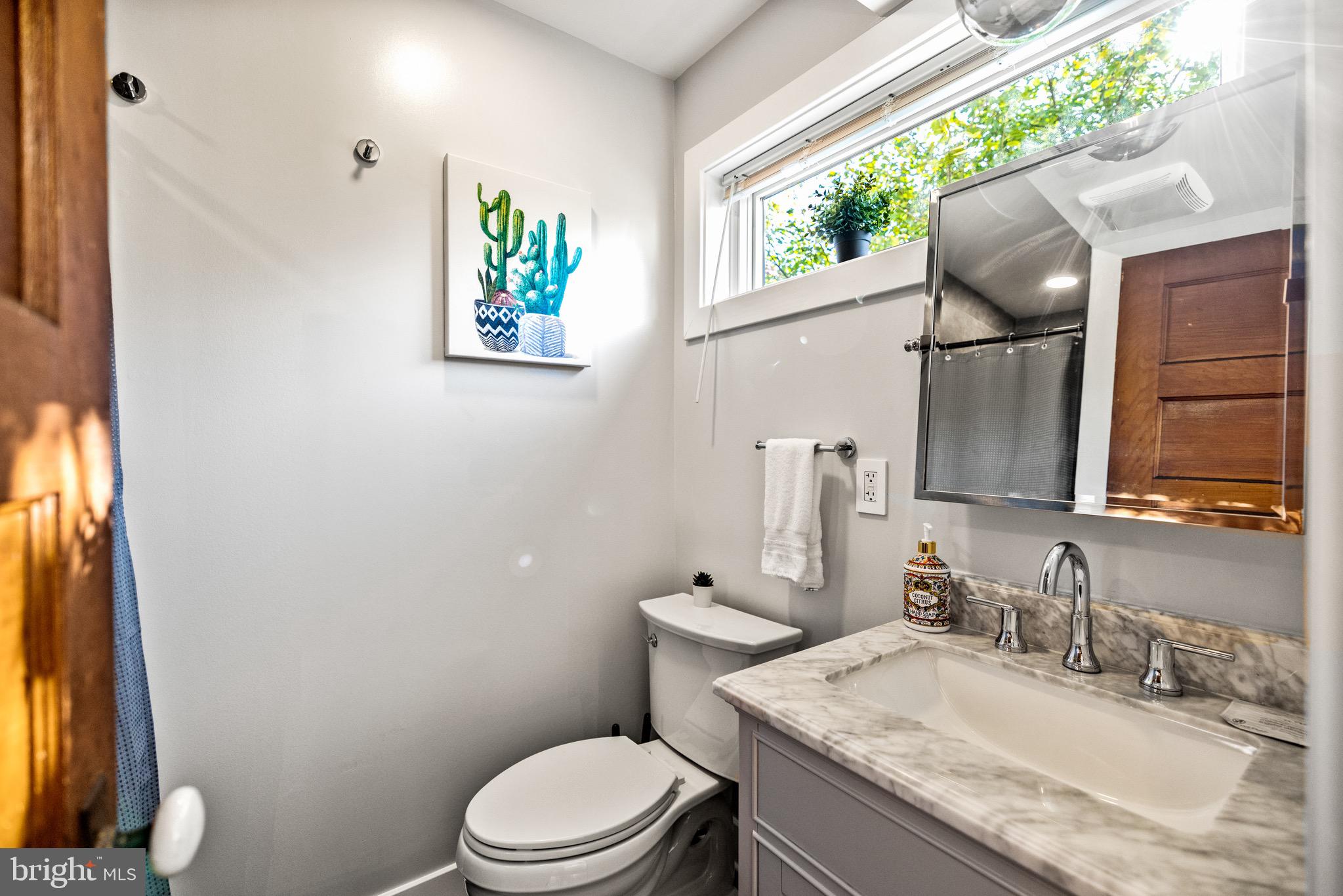 H STREET CORRIDOR - Residential Income