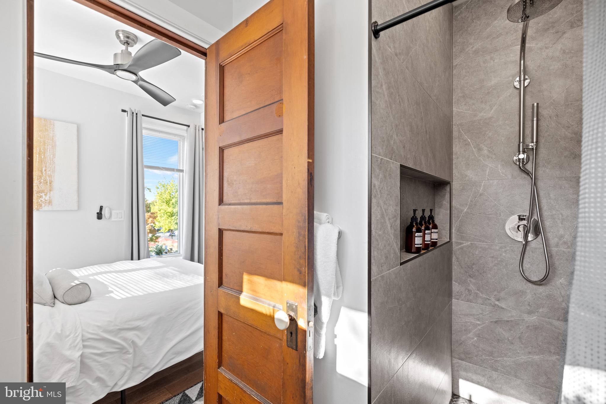 H STREET CORRIDOR - Residential Income