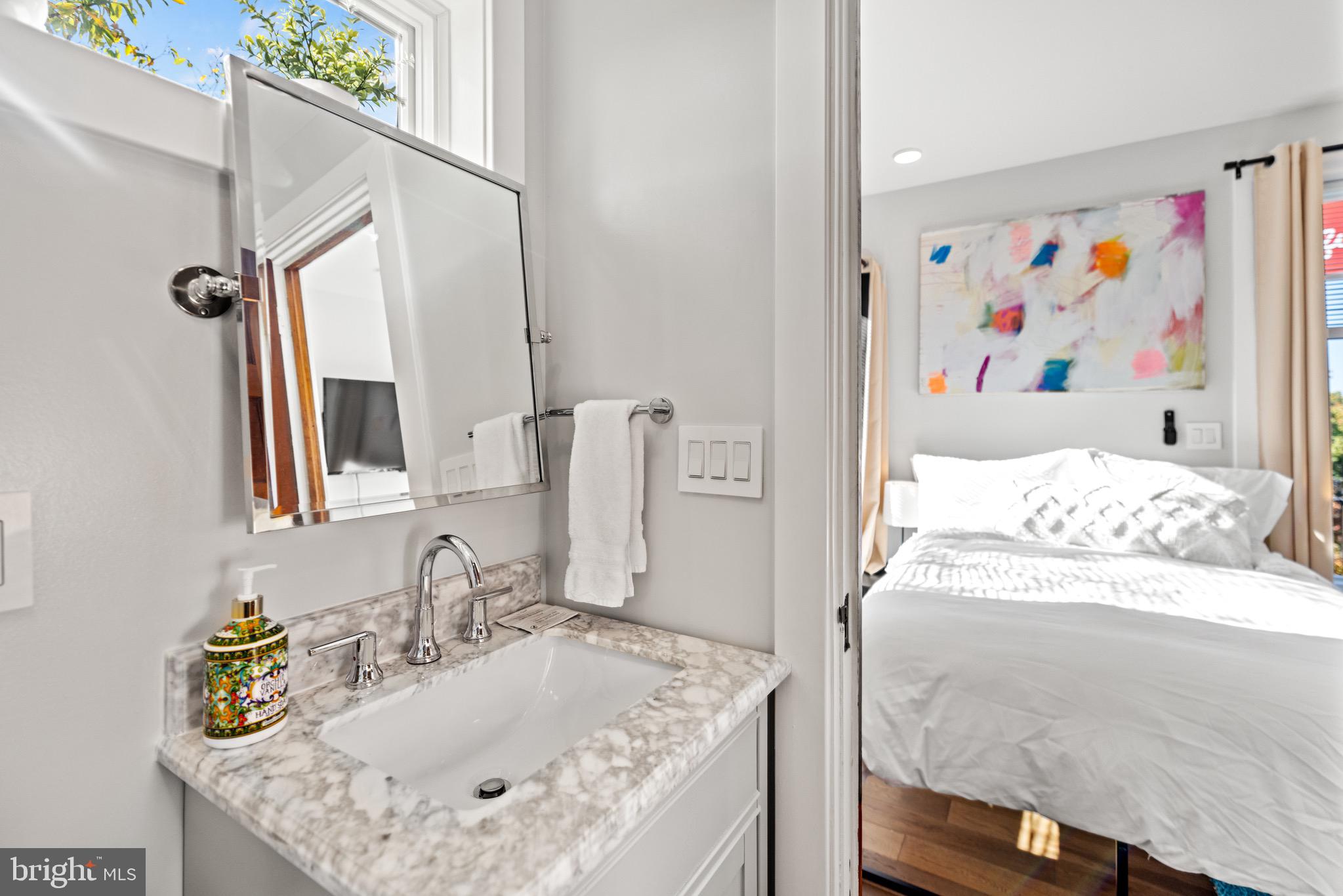 H STREET CORRIDOR - Residential Income