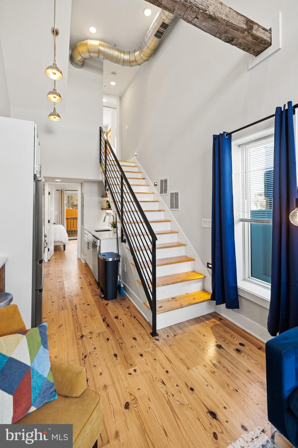 H STREET CORRIDOR - Residential Income