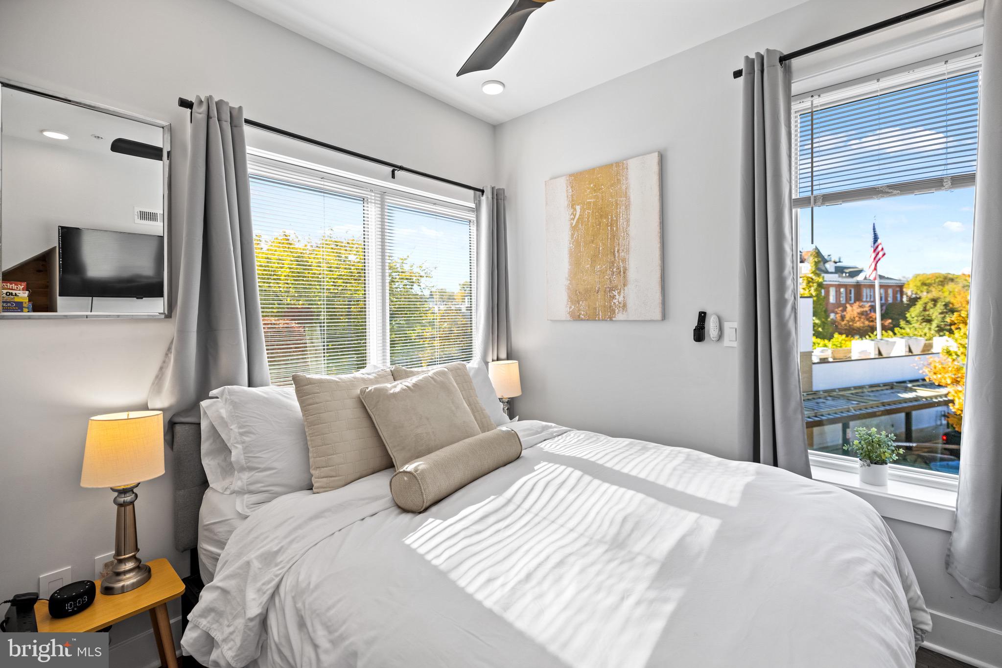 H STREET CORRIDOR - Residential Income