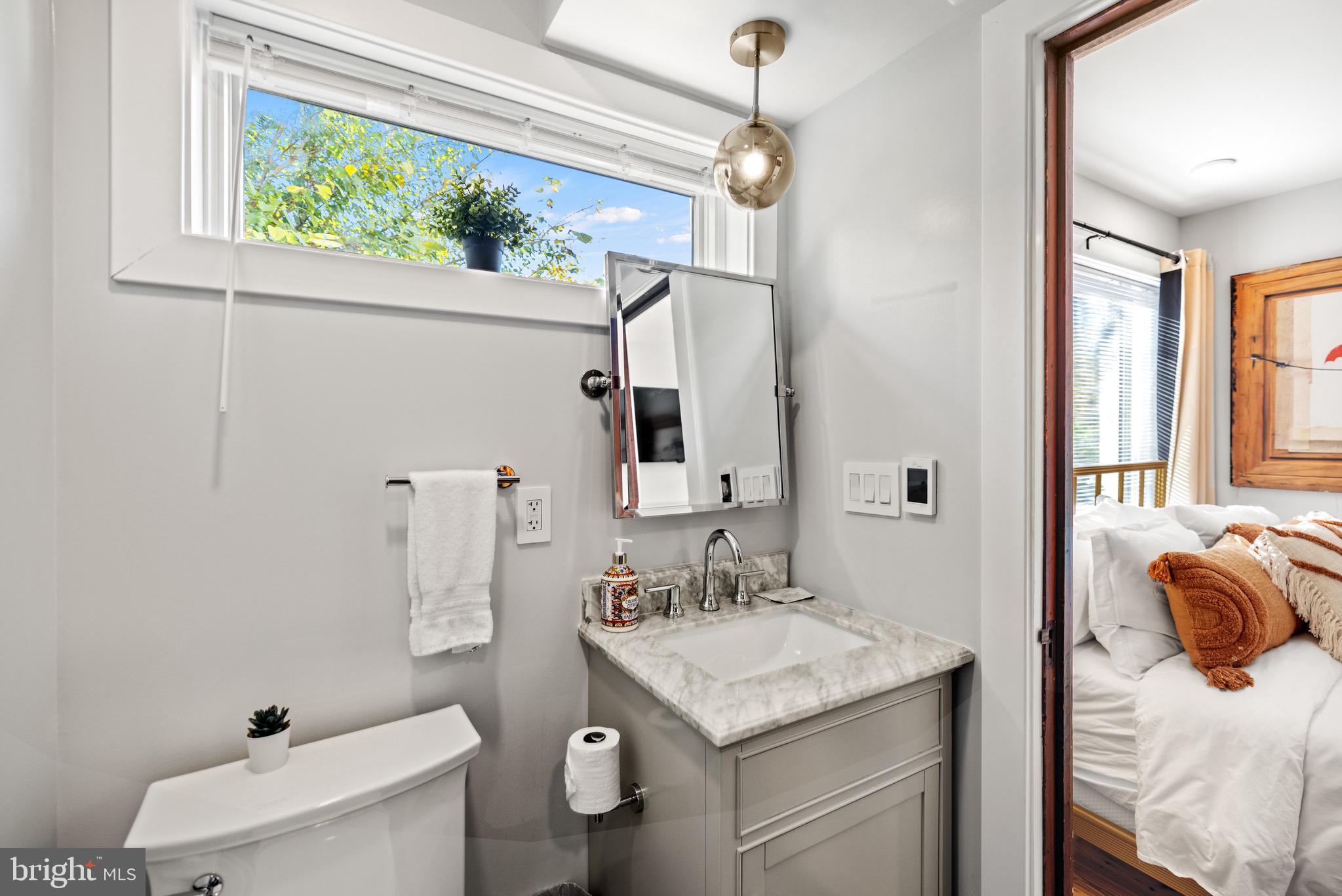 H STREET CORRIDOR - Residential Income