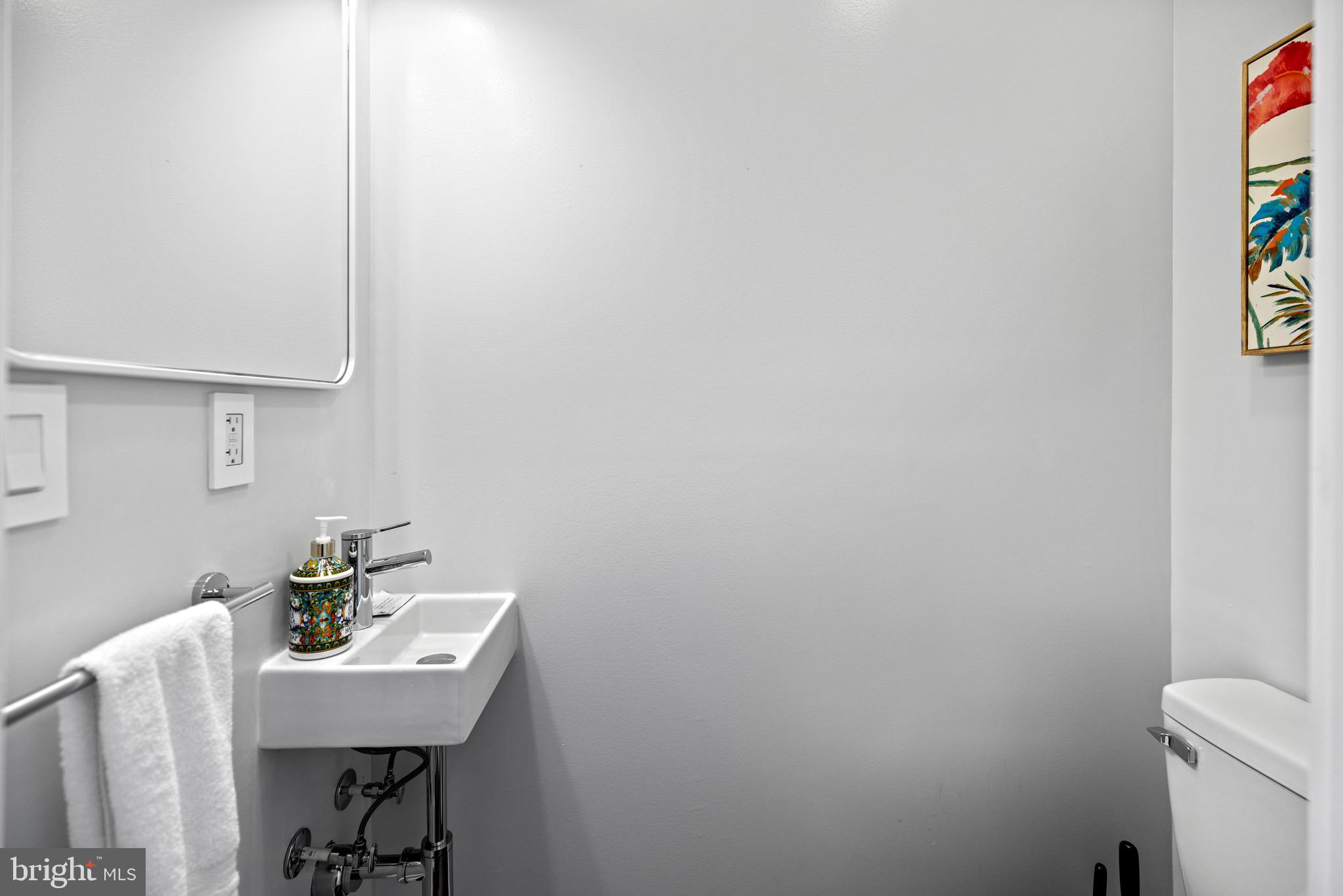 H STREET CORRIDOR - Residential Income