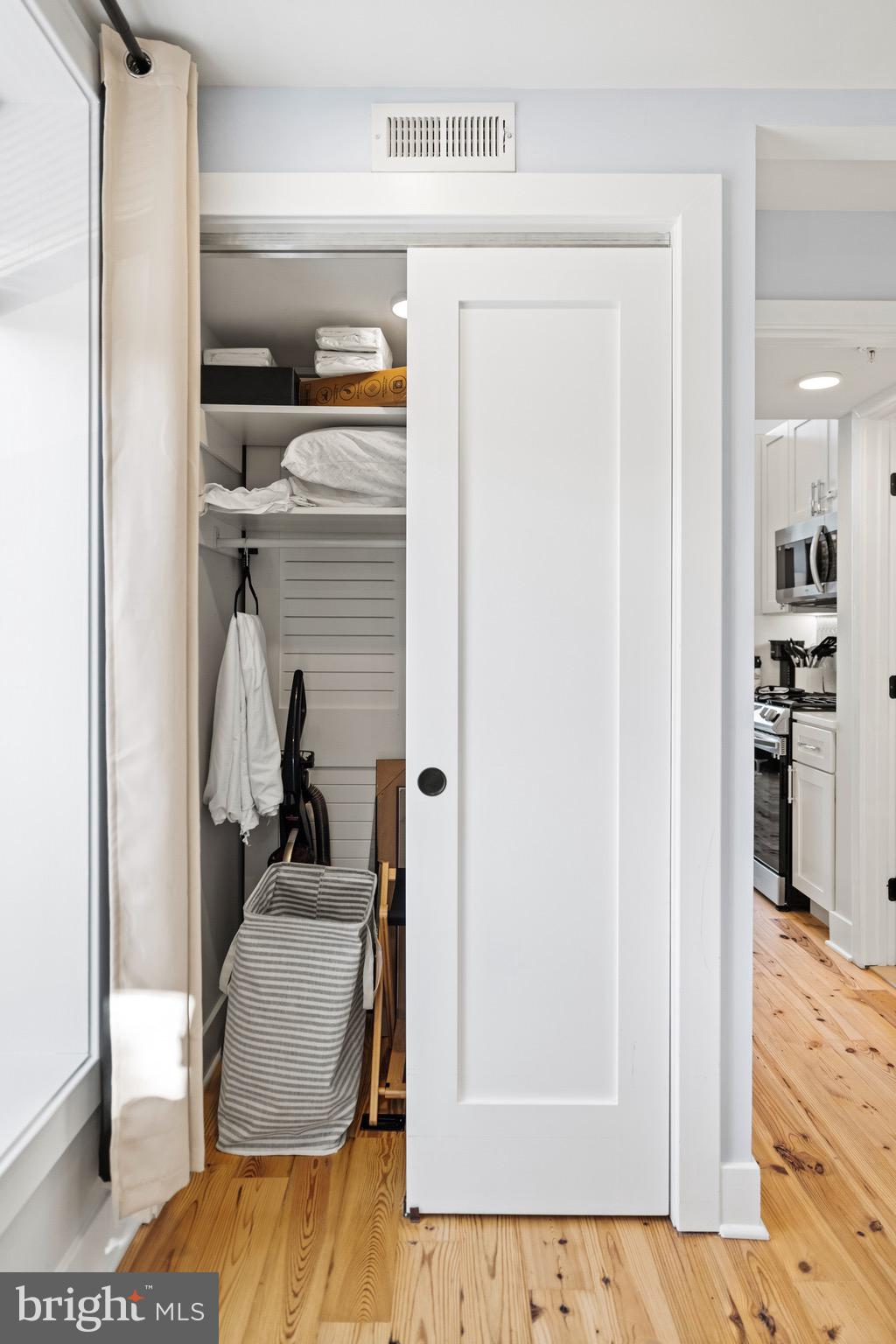 H STREET CORRIDOR - Residential Income