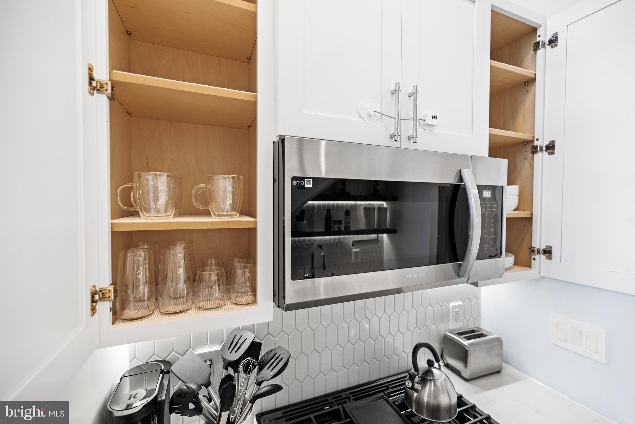 H STREET CORRIDOR - Residential Income