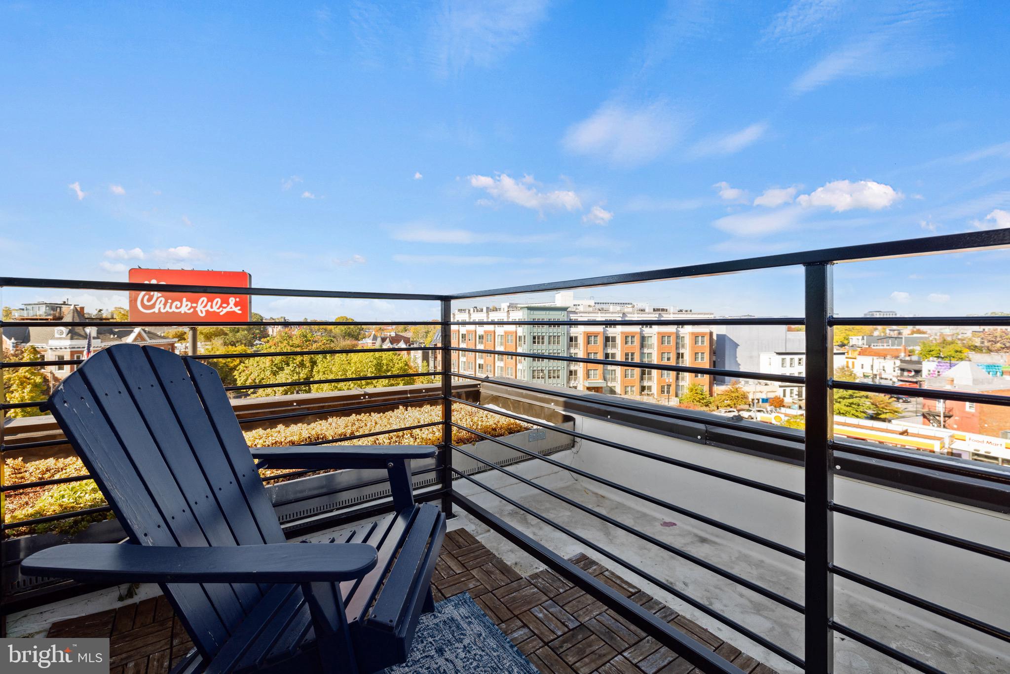 H STREET CORRIDOR - Residential Income